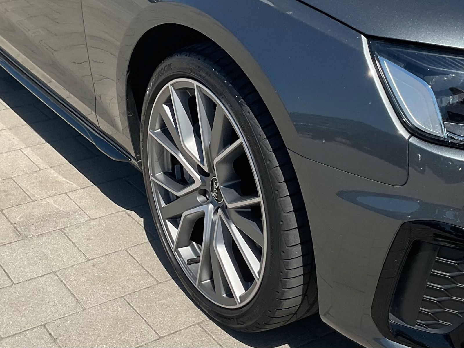 Audi A4 Av.40 TFSI S line S-tronic - Samsaru's Car Outlet