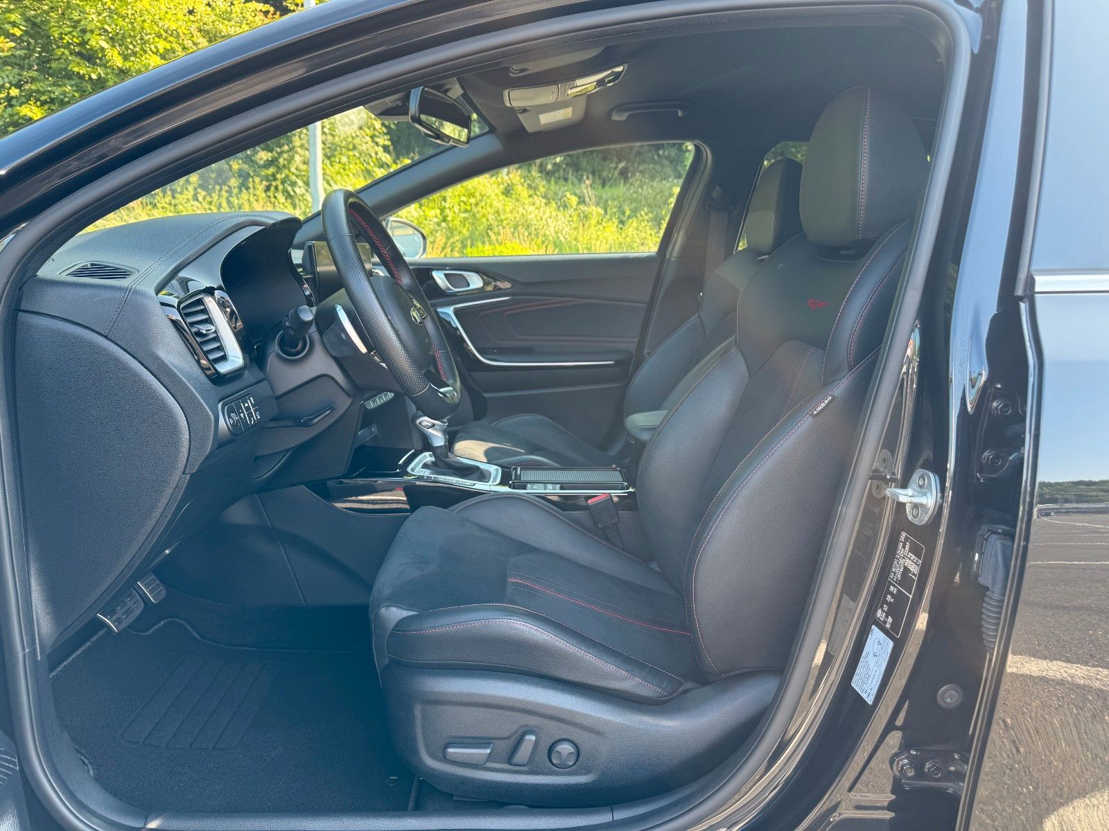 Kia ProCeed GT - Samsaru's Car Outlet