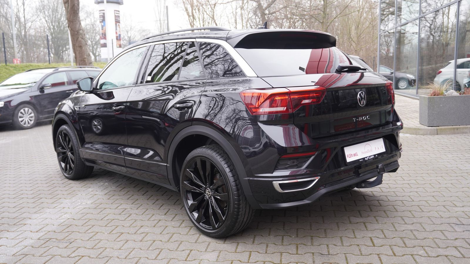 Volkswagen T-Roc 2.0 TDI R-Line - Samsaru's Car Outlet