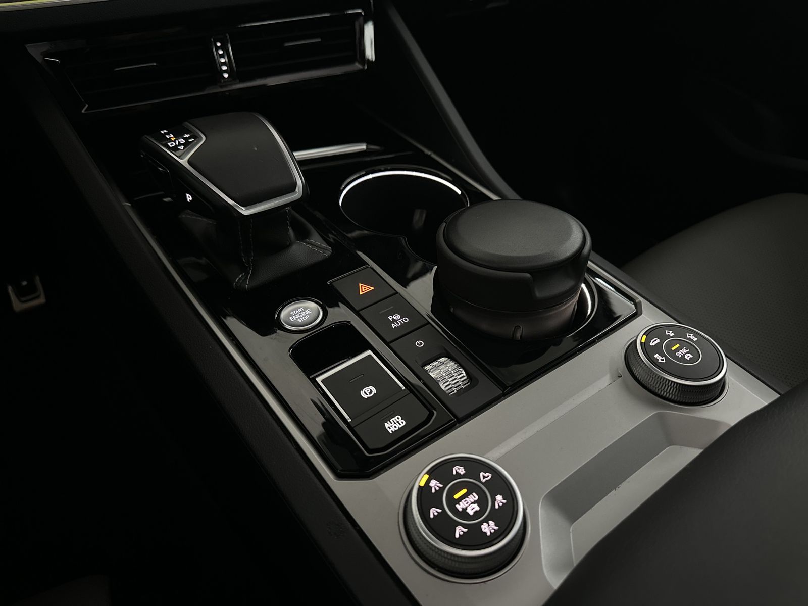 Volkswagen Touareg R-Line BLACK - Samsaru's Car Outlet
