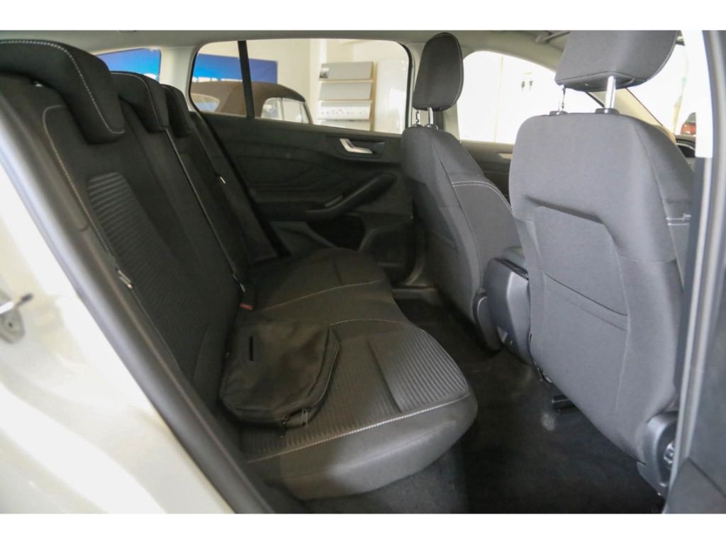 Ford Focus 1.5d Aut. Titanium Navi AHK ACC BLIS Kamer