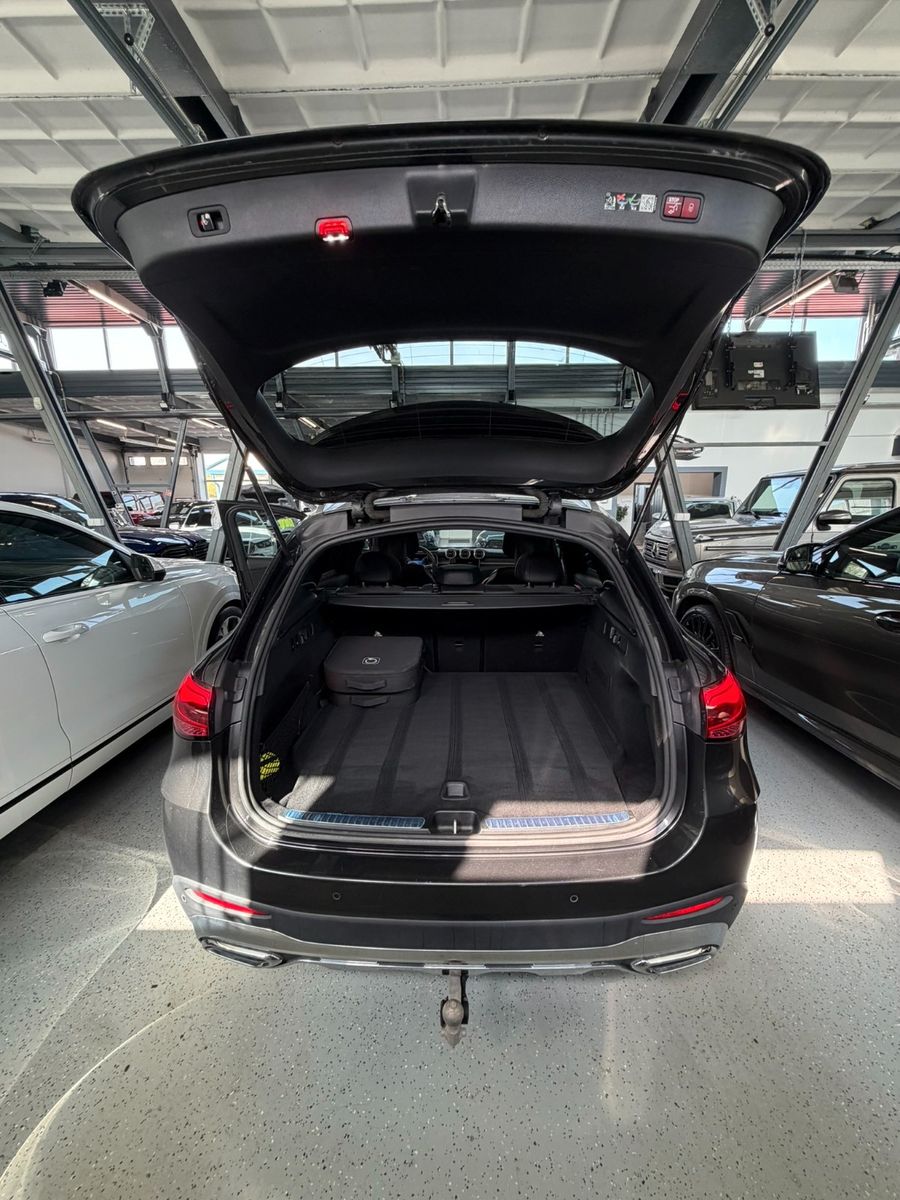Mercedes-Benz GLC 300 de 4M/AMG/HUD/MEM/360/PANO/BURM/AHK