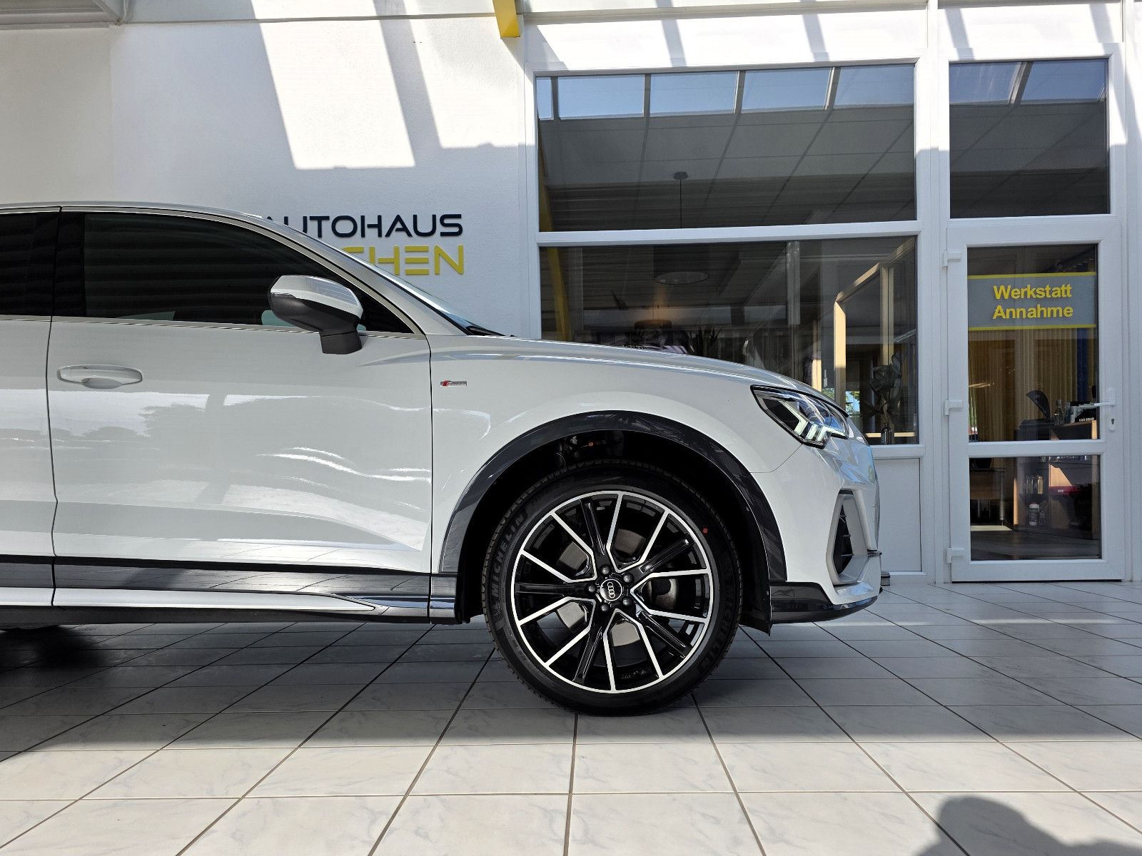 Audi Q3 Sportback 40 TFSI quattro S Line - Samsaru's Car Outlet