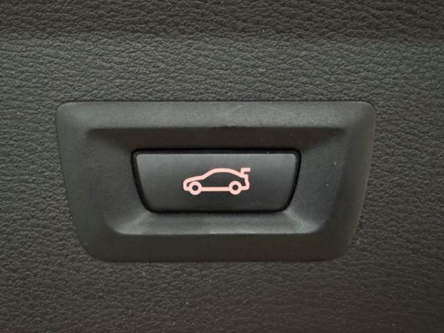BMW X1 xDrive 18d - Samsaru's Car Outlet