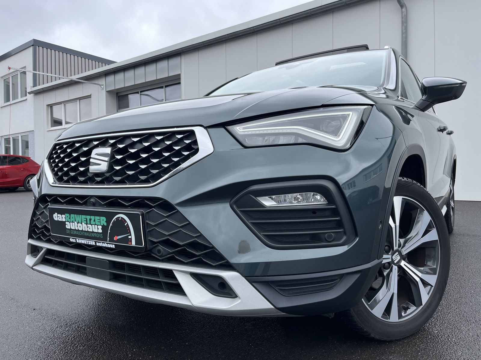 Seat Ateca 1.5 TSI DSG Xperience AHK PANO Navi 360RFK