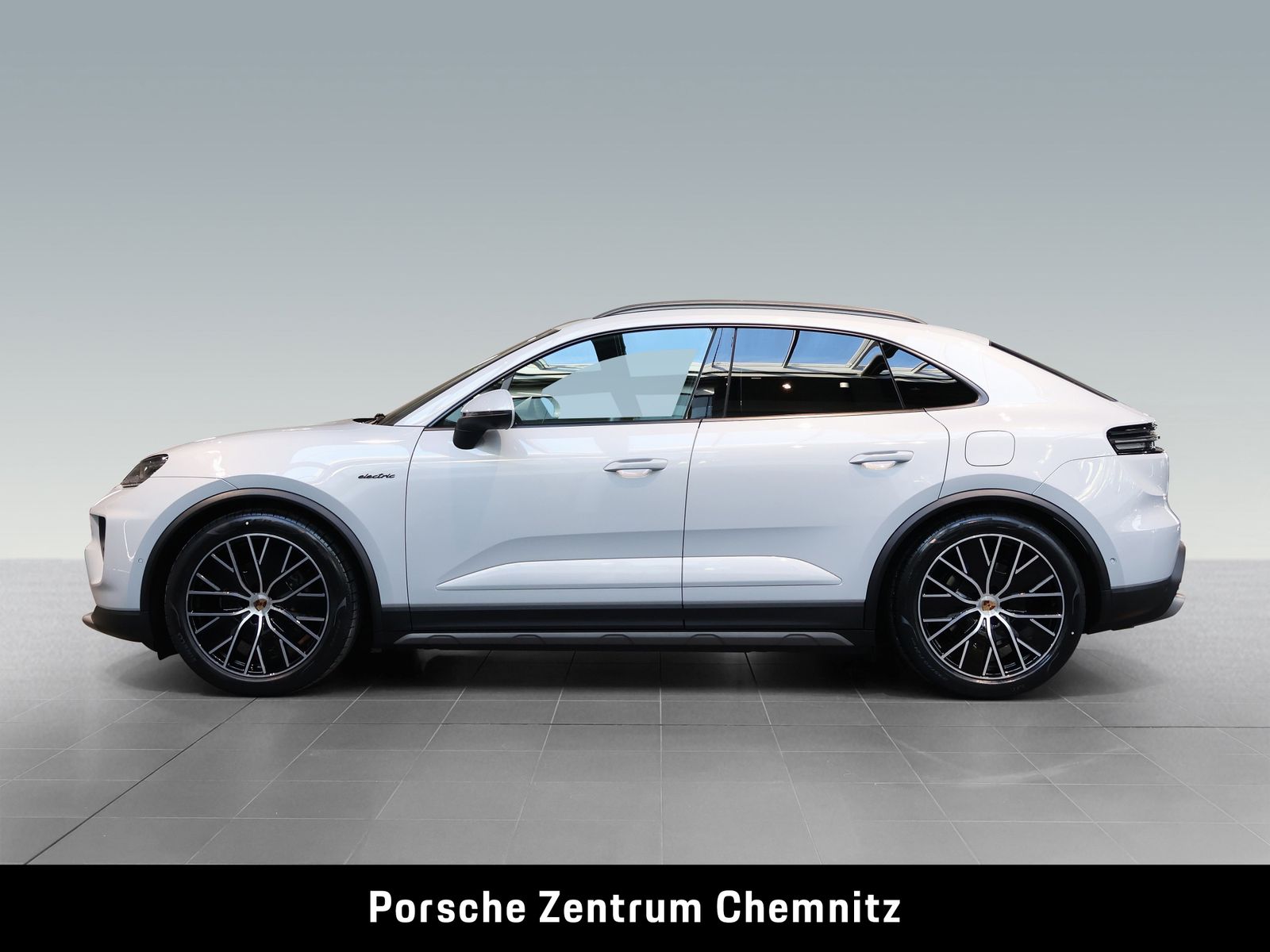 Porsche Macan 4 Electric BEV!;Pano;Luft;BOSE
