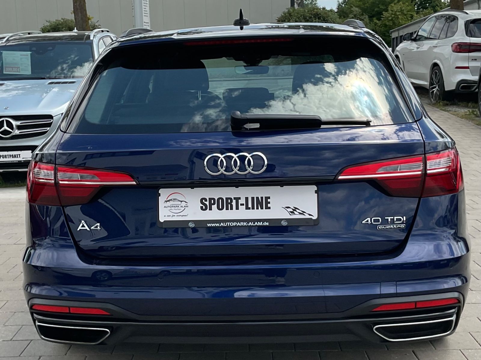 Audi A4 Av.40 TDI quattro advanced - Samsaru's Car Outlet