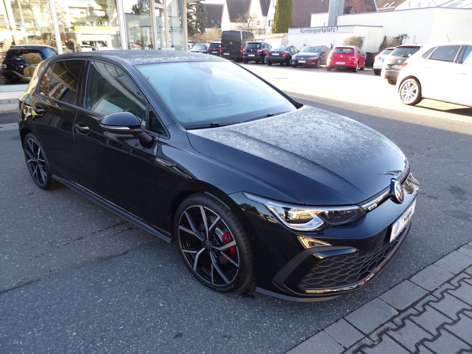 Volkswagen Golf VIII 2.0 TDI SCR DSG GTD - Samsaru's Car Outlet