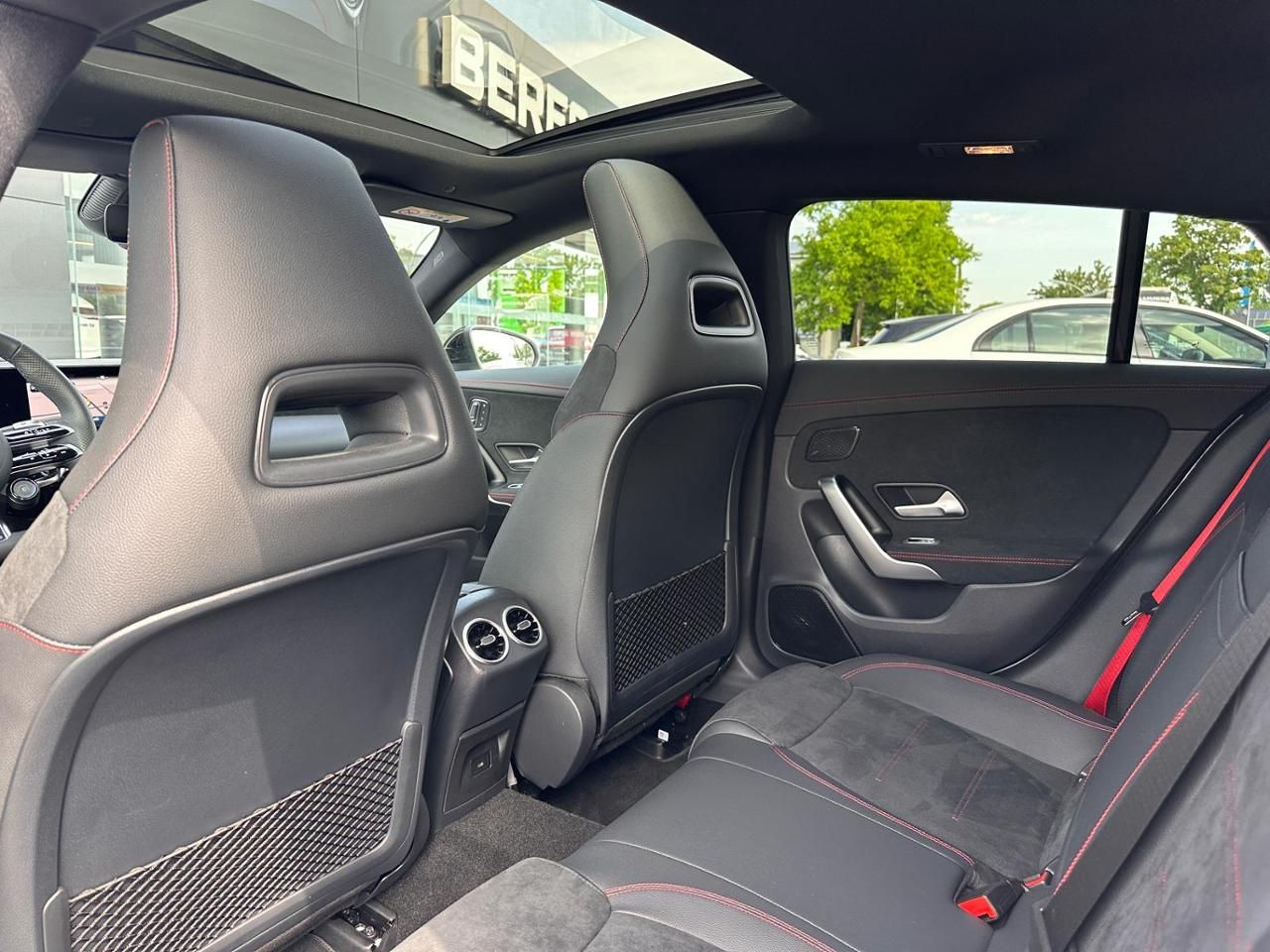 Mercedes-Benz CLA 35 AMG SB 4M - Samsaru's Car Outlet
