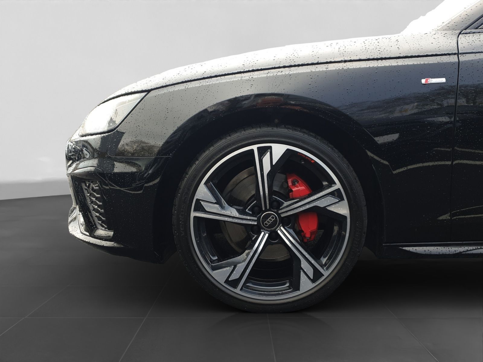 Audi A4 Avant 40 TFSI Q 2x S LINE AHK LM19 MATRIX-LED