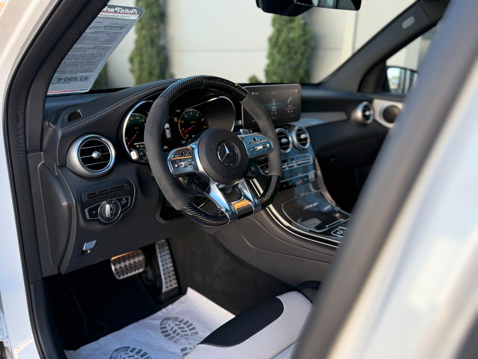 Mercedes-Benz GLC 63S AMG 4MATIC AERO DRIVER LED 21" PANO 360°