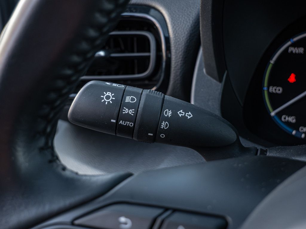 Toyota Yaris Cross Hybrid Team D PDC KAMERA NAVI LED