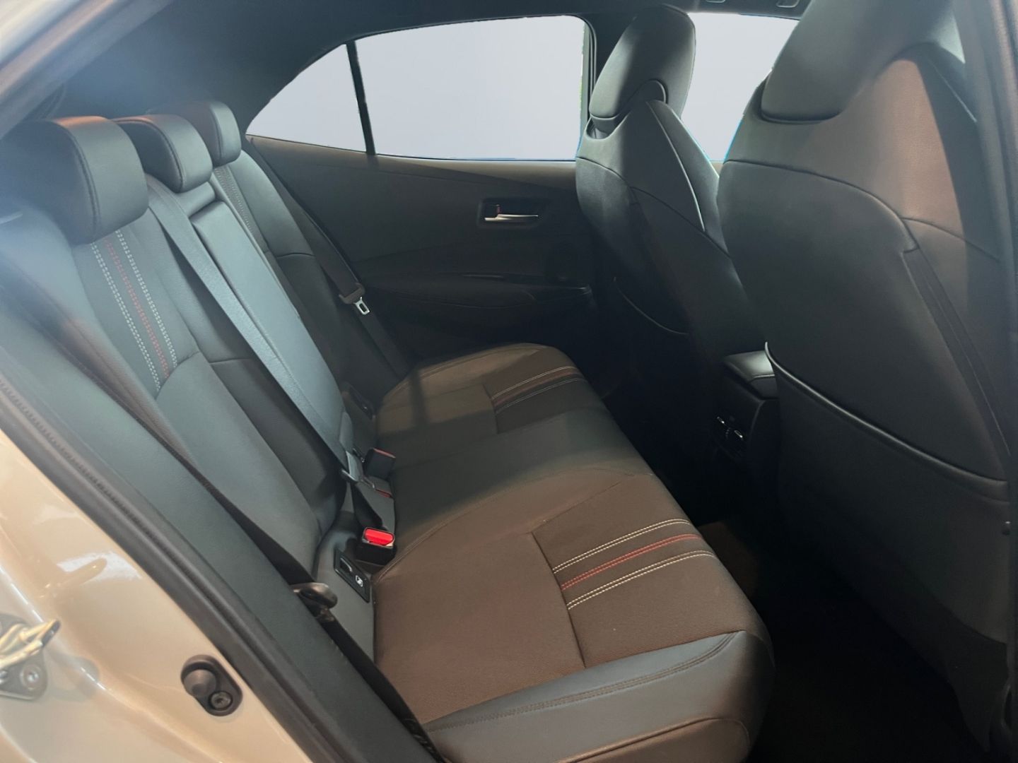 Toyota Corolla 2.0 Hybrid GR Sport - Samsaru's Car Outlet