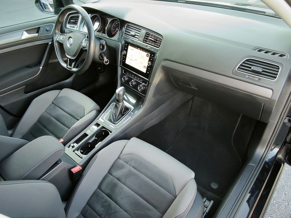 Volkswagen Golf Variant 2.0 TDI DSG Comfortline - Samsaru's Car Outlet