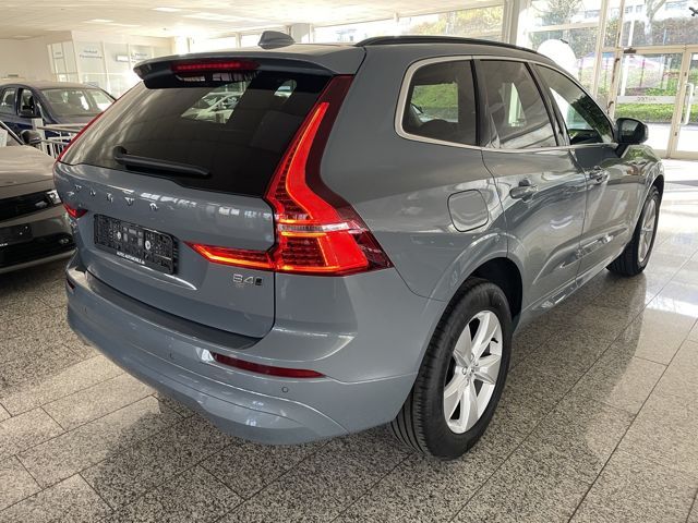 Volvo XC60 Core AWD 2.0 NAVI+SITZHEIZ+KAMERA+AHK+LED