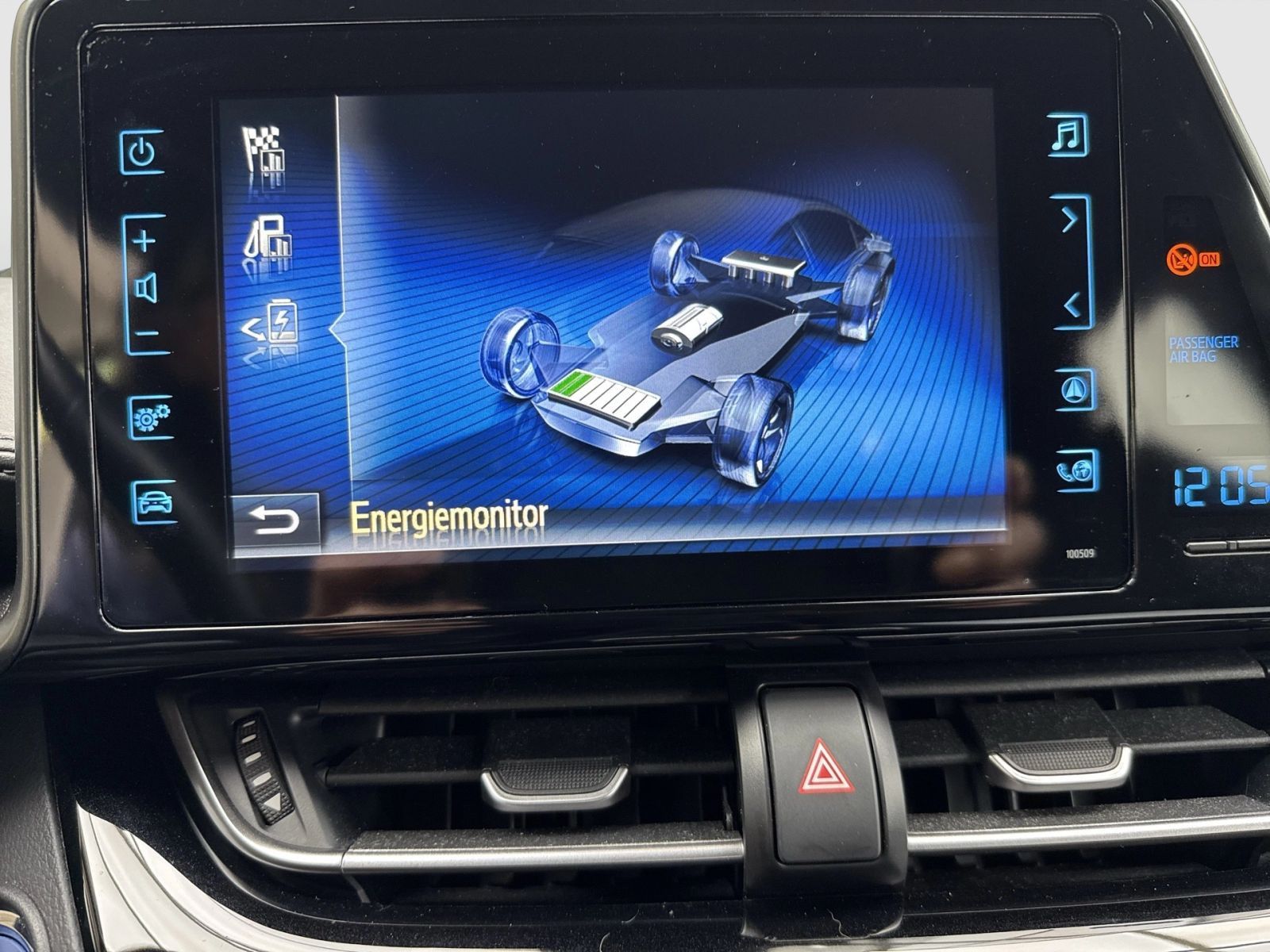 Toyota C-HR 1.8 Hybrid CVT FLOW - Samsaru's Car Outlet