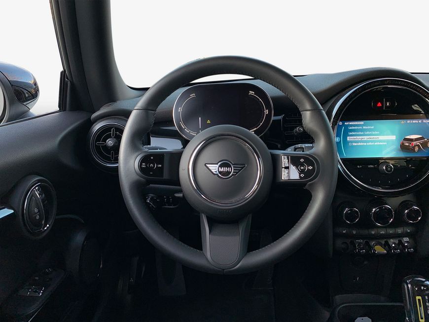 MINI Cooper SE Classic - Samsaru's Car Outlet