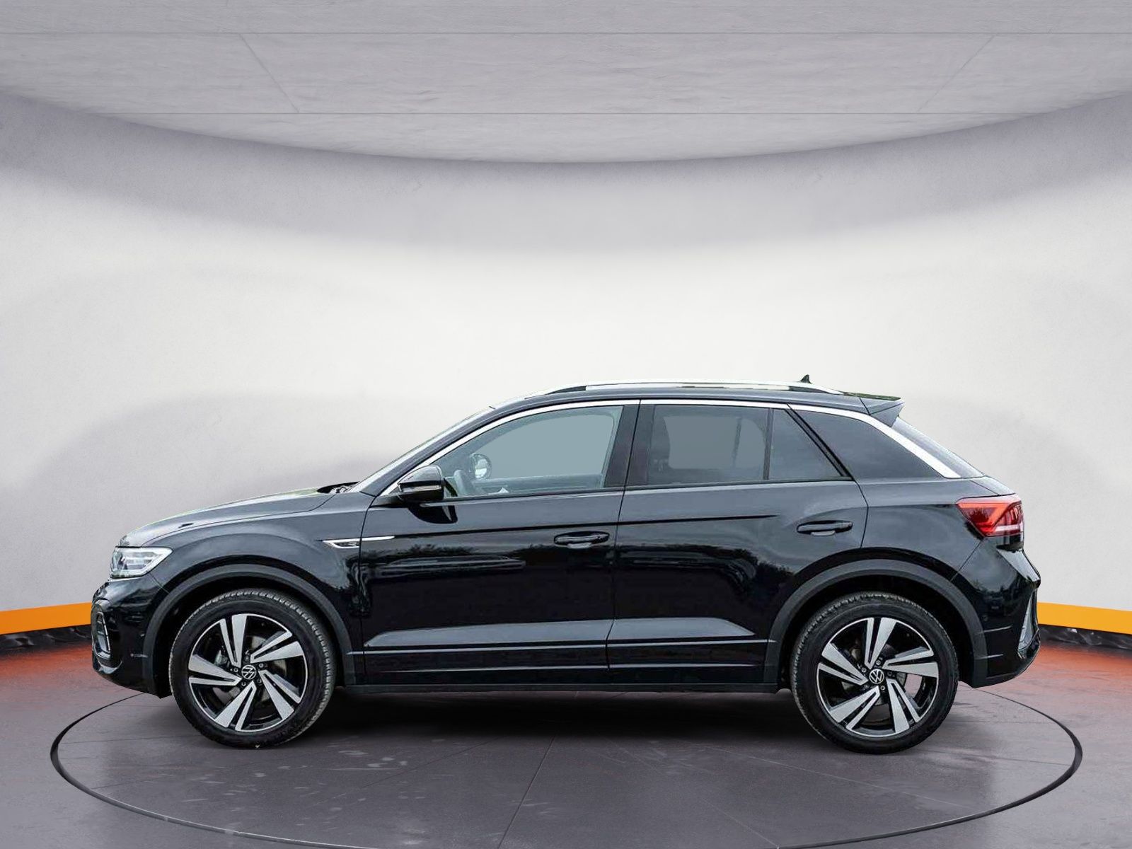 Volkswagen T-Roc R-Line 1.5 TSI DSG - Samsaru's Car Outlet