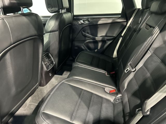 Porsche Macan T - Samsaru's Car Outlet