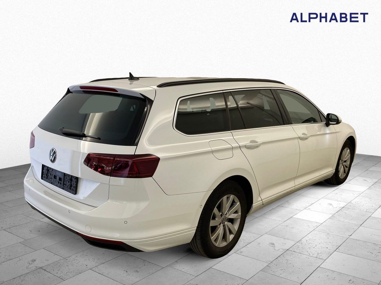Volkswagen Passat Variant 2.0 TDI Business - Samsaru's Car Outlet