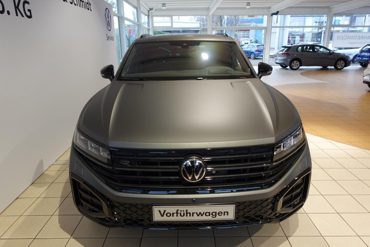 Volkswagen Touareg R-Line 3.0TDI 4M AHK PanoStandh RFK Navi