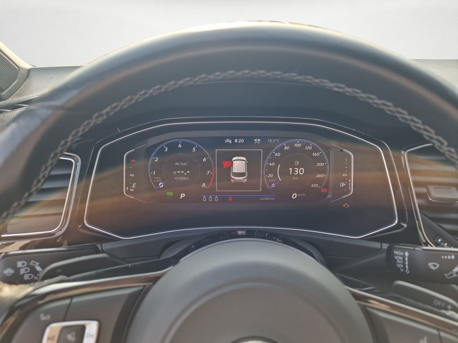 Volkswagen T-Roc 2.0 TSI 4MOTION DSG R - Samsaru's Car Outlet