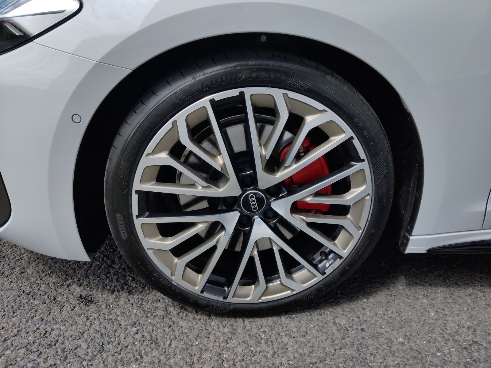 Audi A5 Avant e-hybrid qu. S line S tronic *PANO*HuD*