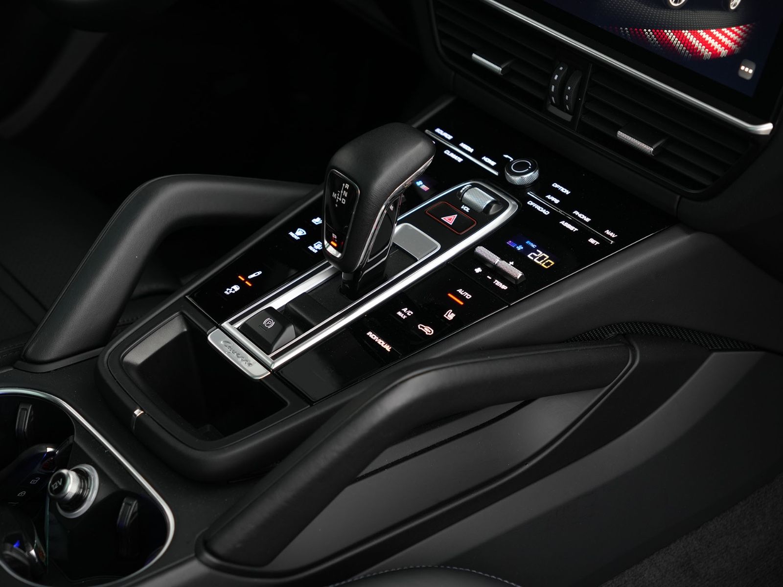 Porsche E-Hybrid MY24-INNODRIVE-ACC-LUFTF.-PANO-BOSE-RS