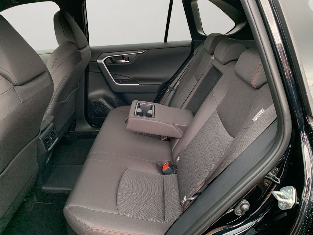 Toyota RAV 4 Plug-in-Hybrid Teamplayer*