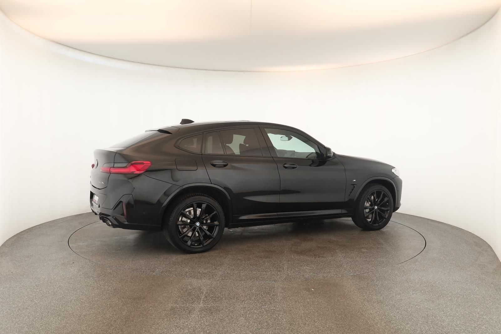 BMW X4 xDrive30d M Sport Matrix Pano NaviPro ACC AHK