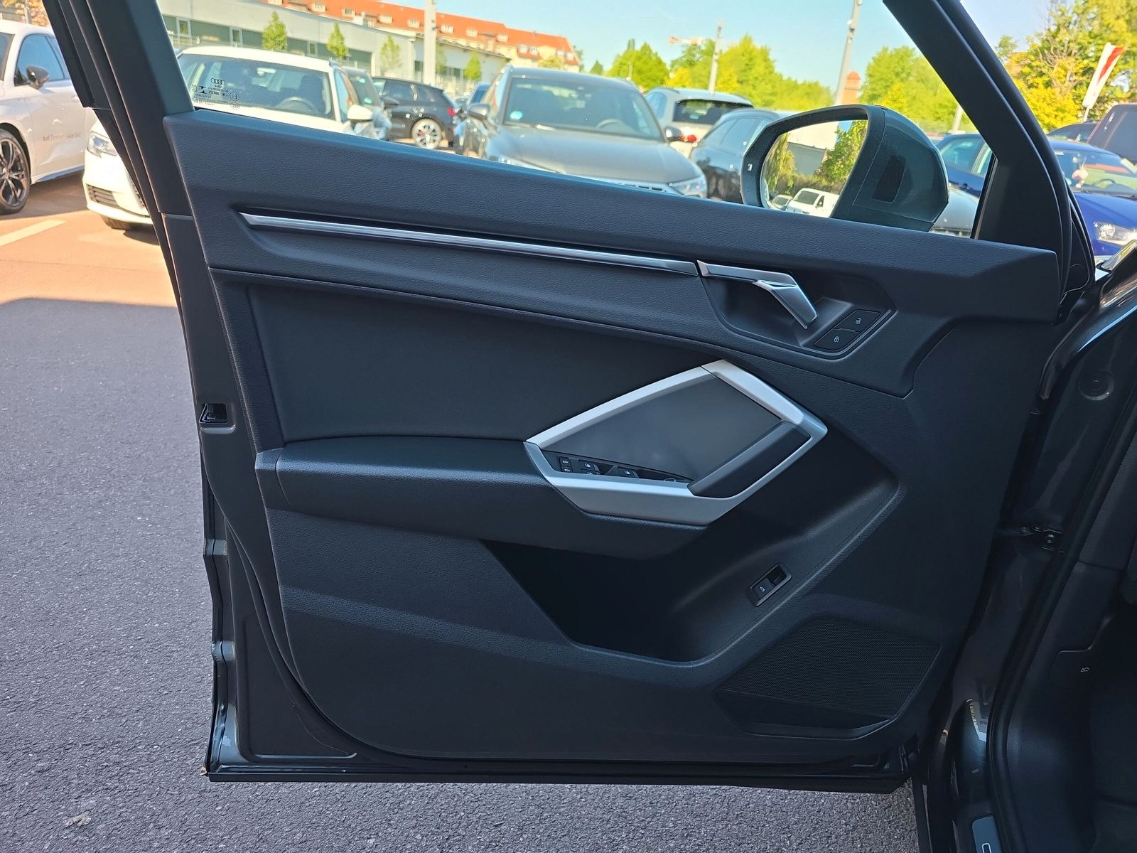 Audi Q3 Sportback 40 TFSI qu S line - Samsaru's Car Outlet