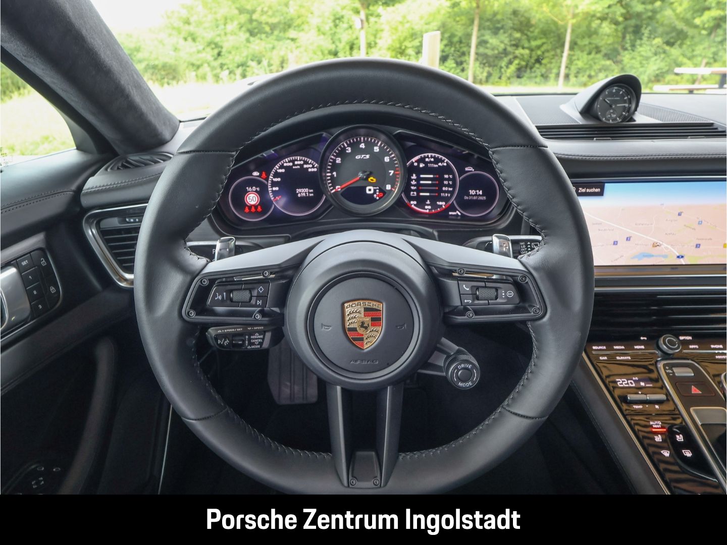 Porsche Panamera GTS Sport Turismo, el AHK, PDCC, Sport