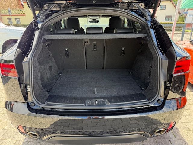 Jaguar E-Pace R-Dynamic Black AWD/ACC/Anhängerkupplung