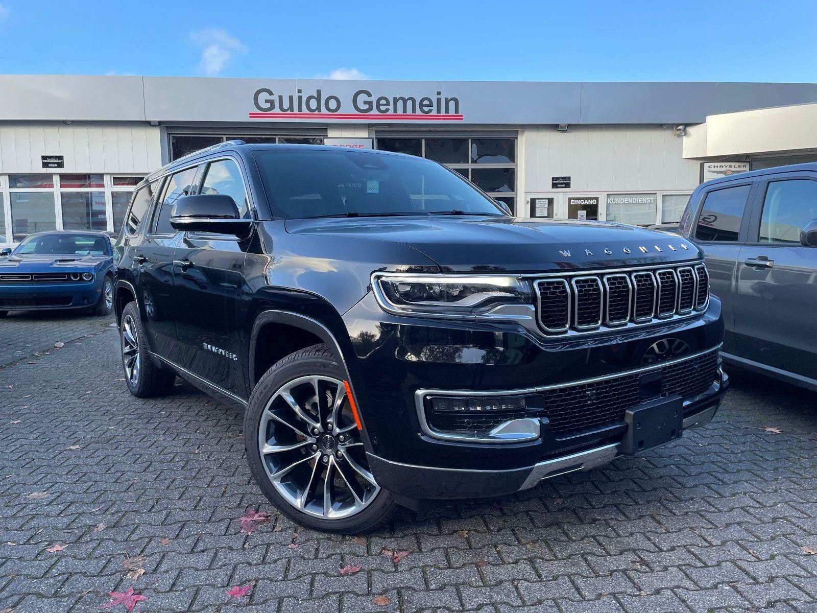 Jeep Wagoneer Series III 5.7 V8 HEMI eTorque Panorama