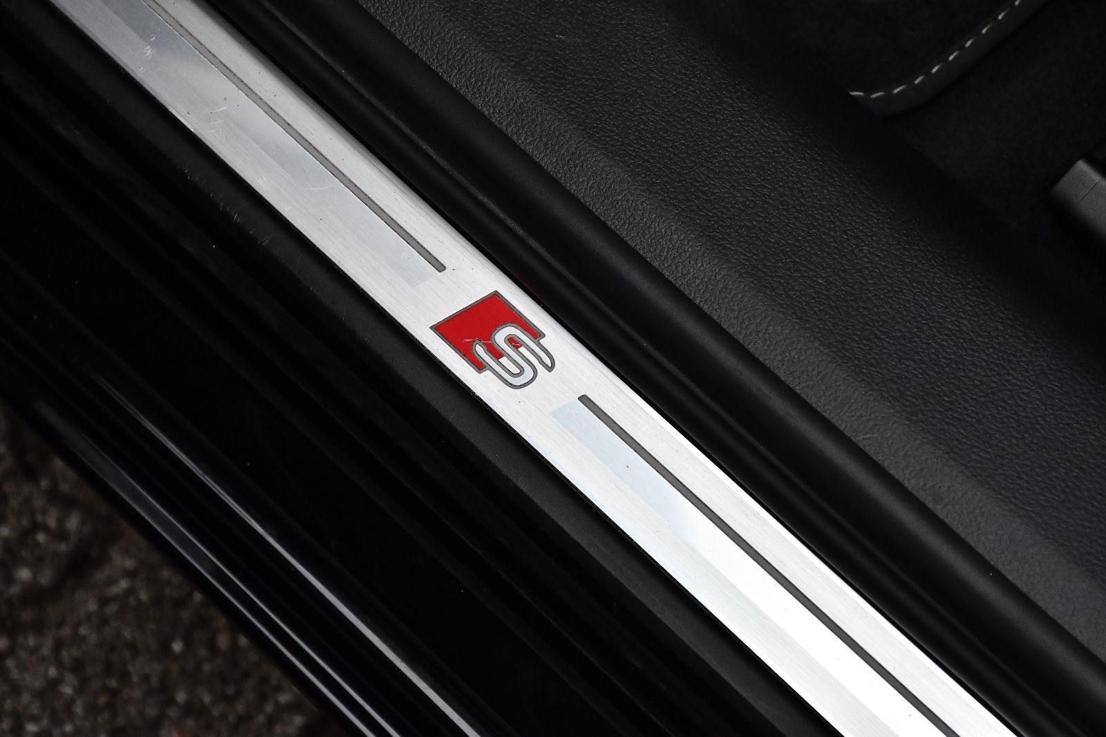 Audi A6 Avant 50TDI Quattro S Line Pano HeadUp Matrix