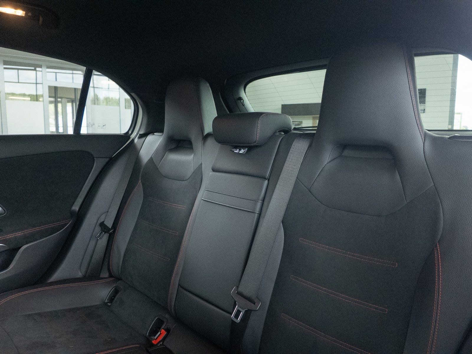 Mercedes-Benz A180 AMG Advanced - Samsaru's Car Outlet