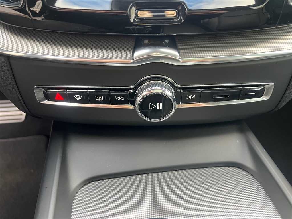 Volvo XC 60 R Design 2.0 B4 D AWD Automatik Xenium-Pak