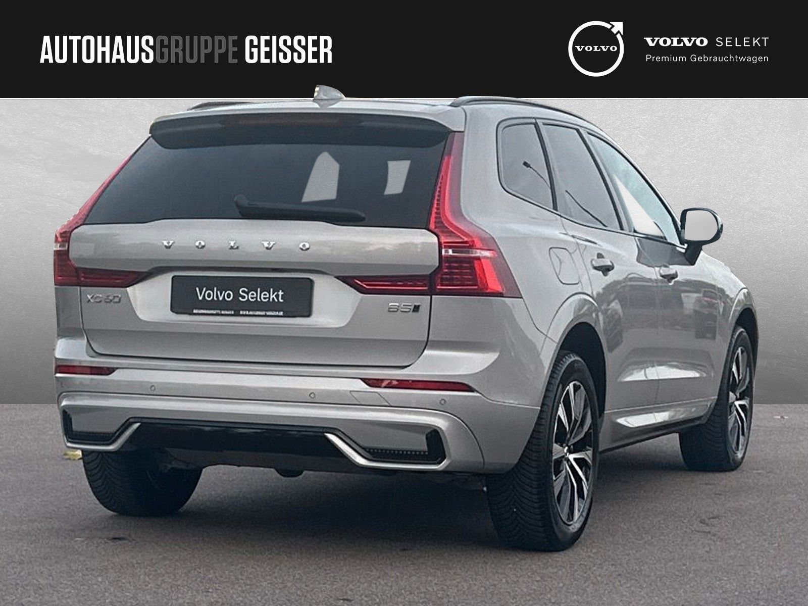Volvo XC60 B5 AWD Mild-Hybrid Plus Dark AHK ACC BLIS