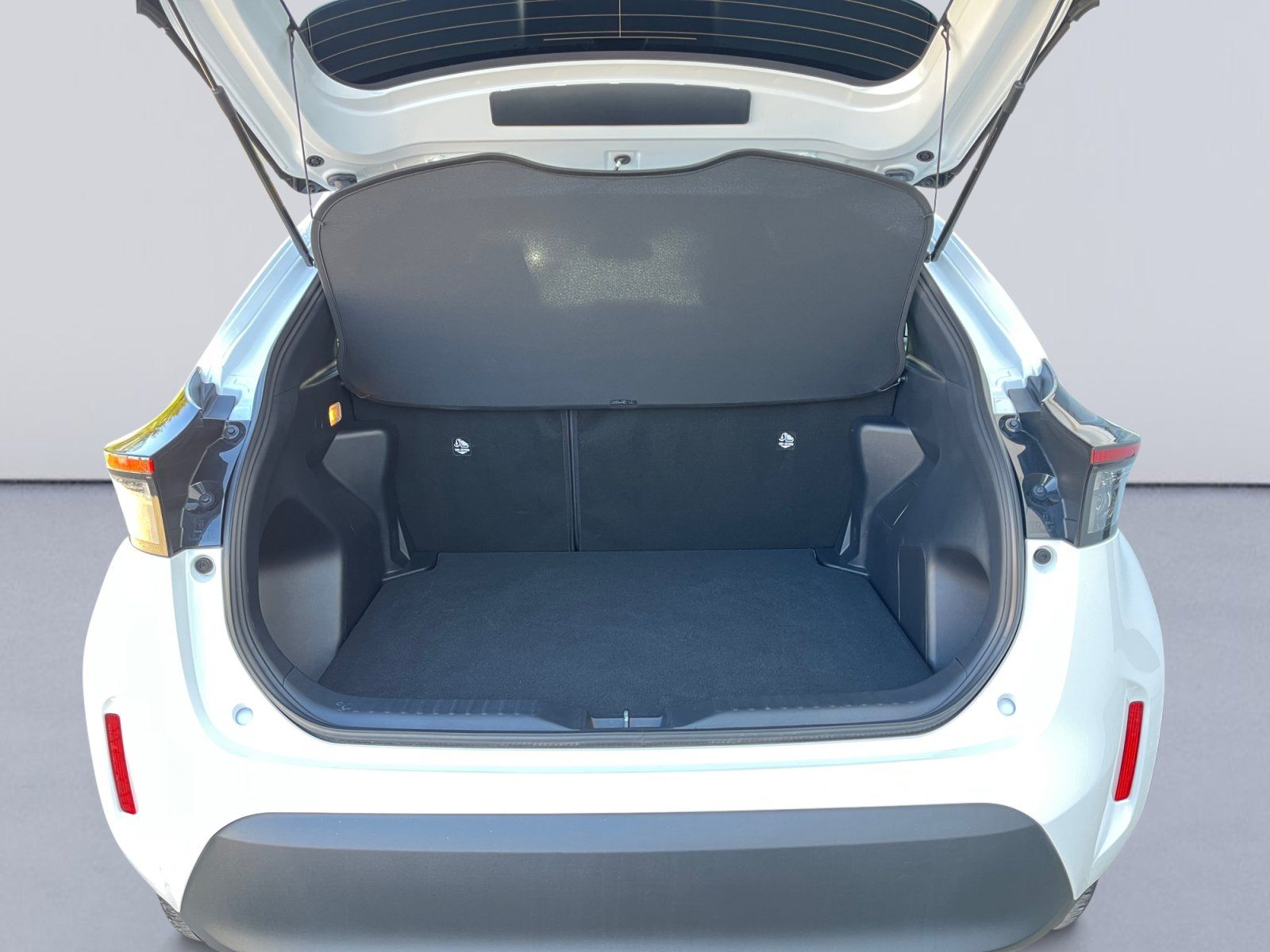 Toyota Yaris Cross Hybrid ACC+Navi+Kamera+Winterpak