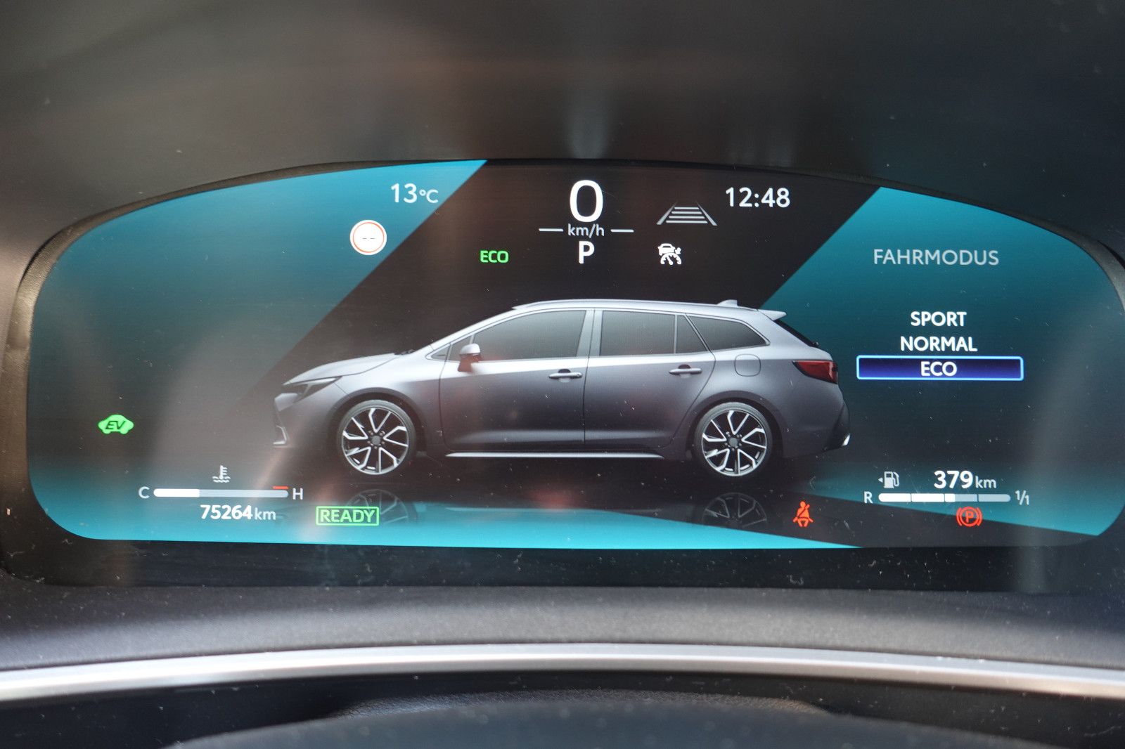 Toyota Corolla 1,8 Hybrid Team D TS Uber