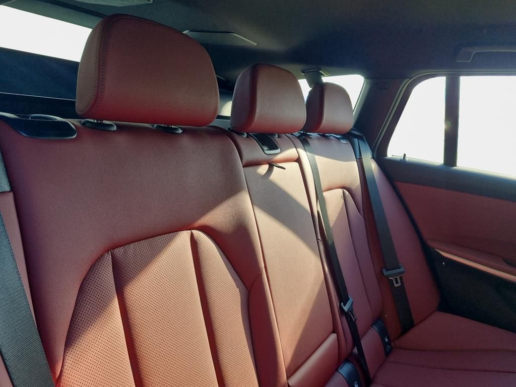 BMW 320i Touring Aut. - Samsaru's Car Outlet