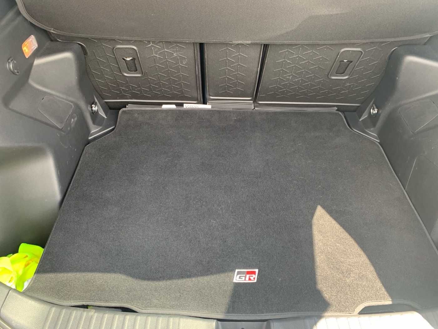 Toyota Yaris Cross 1.5 Hybrid GR Sport FWD SHZ KLIMA