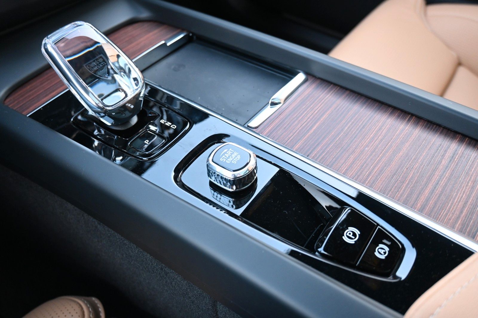 Volvo XC60 B4 D AWD Ultimate Dark*STDHZG*360°*ACC*AHK