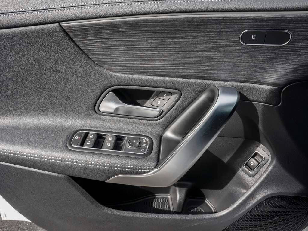 Mercedes-Benz CLA 250 4M AMG-LINE - Samsaru's Car Outlet