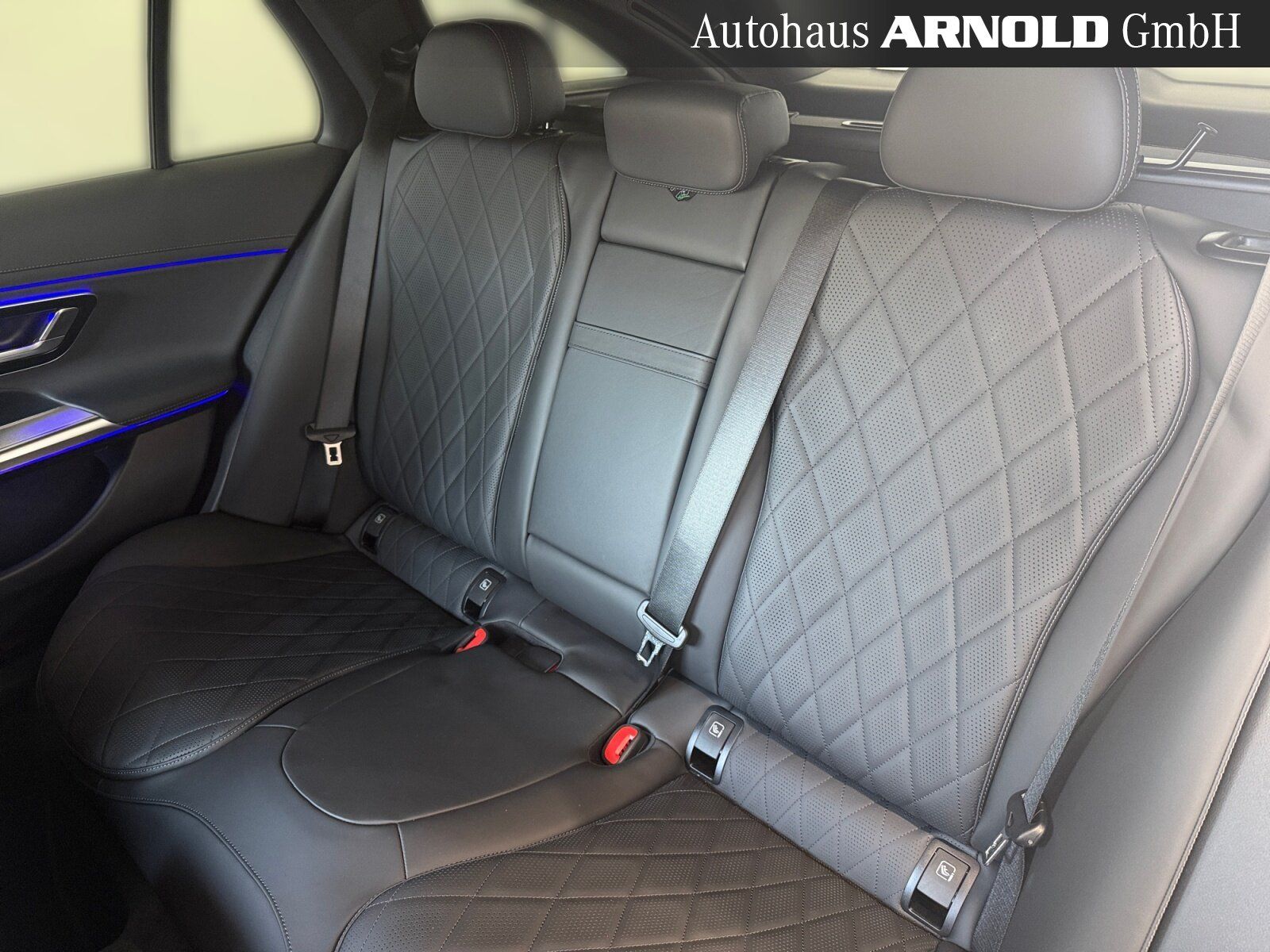 Mercedes-Benz E 450 T d 4M AMG-Line SUPERSCREEN AIRMATIC AHK !