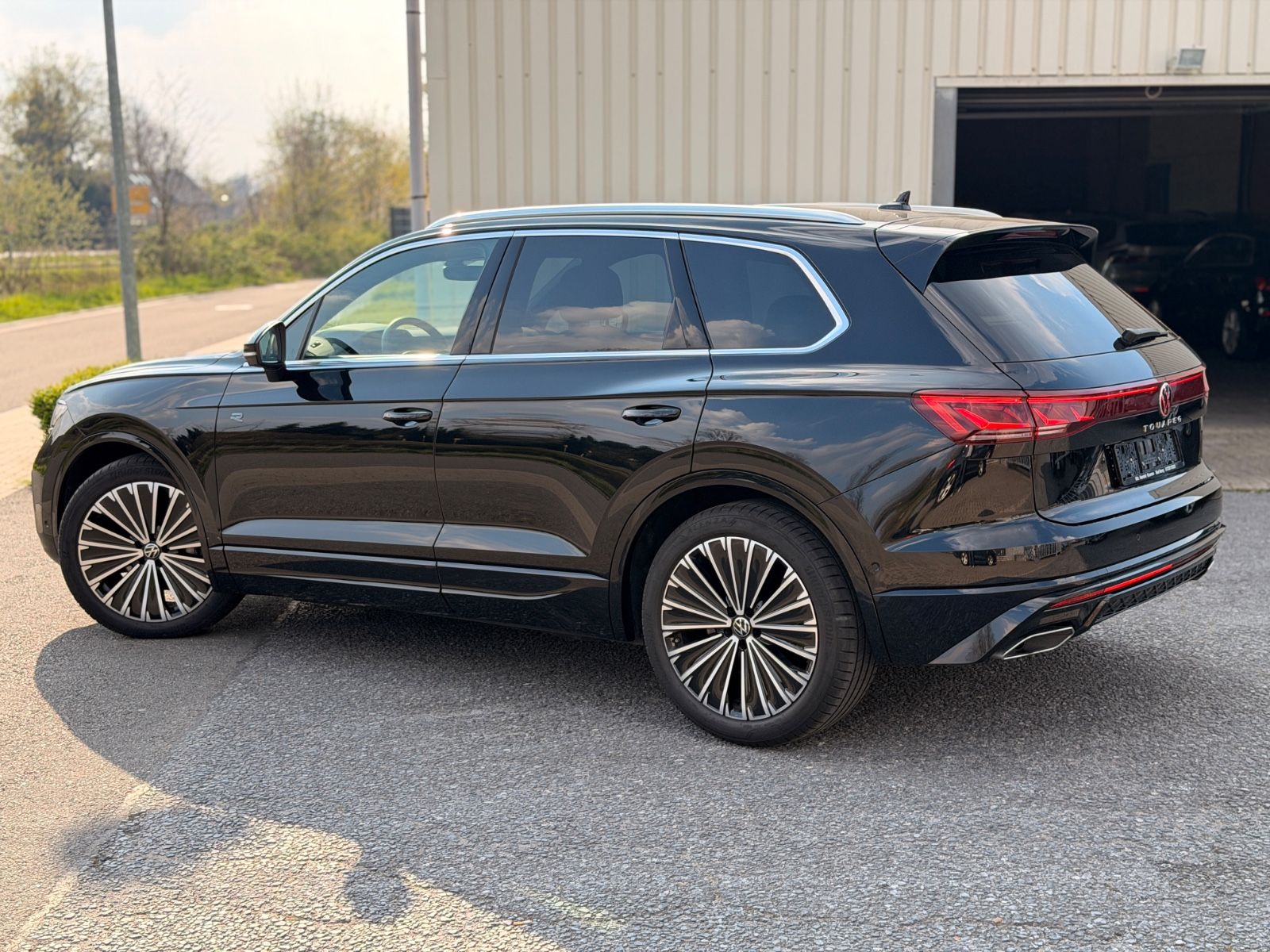 Volkswagen Touareg 3.0 TDI 4Motion R-Line*Matrix*ACC*DriveA