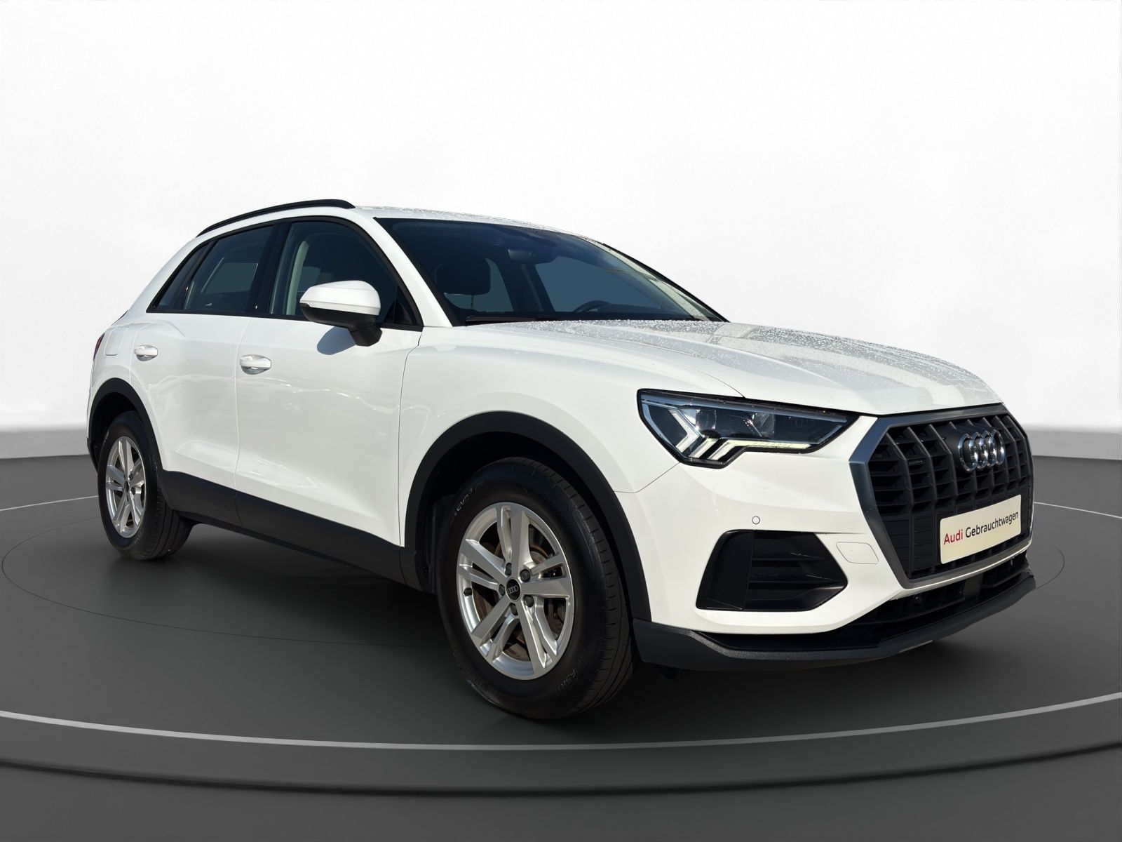 Audi Q3 40 TFSI quattro S tronic - Samsaru's Car Outlet