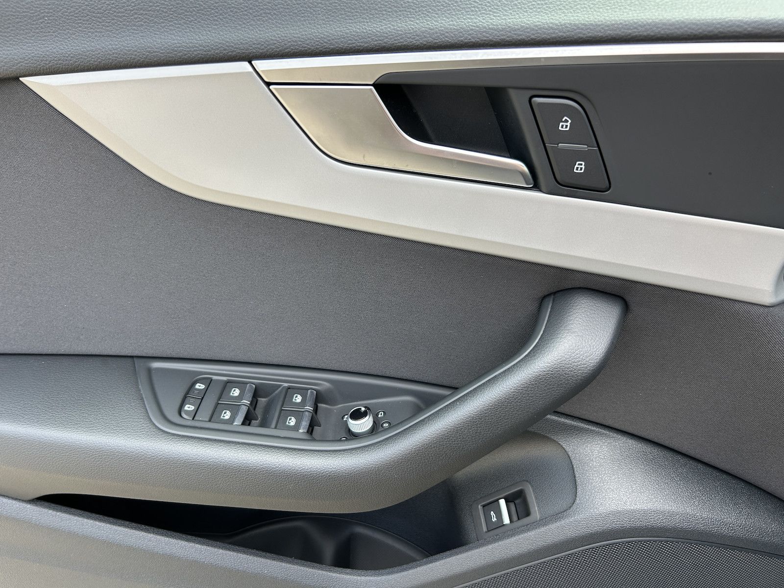 Audi A4 40 TDI quattro S-tronic - Samsaru's Car Outlet