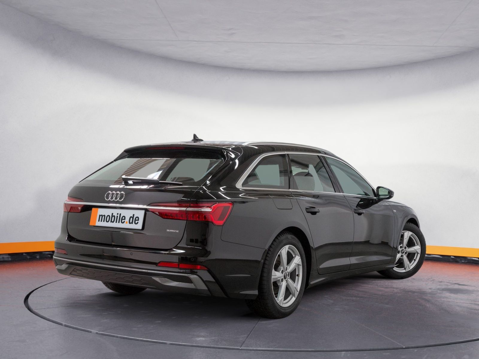 Audi A6 Avant 40 TDI Q S LINE - Samsaru's Car Outlet