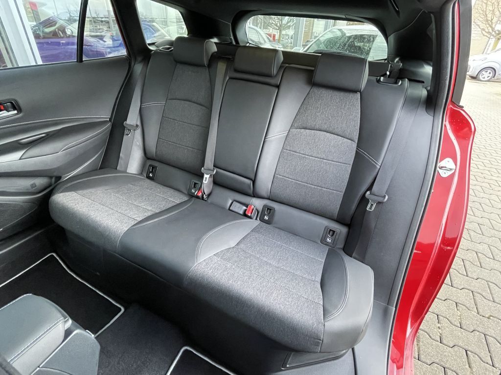 Toyota Corolla 1.8 Hybrid Touring Sports Team Deutschl
